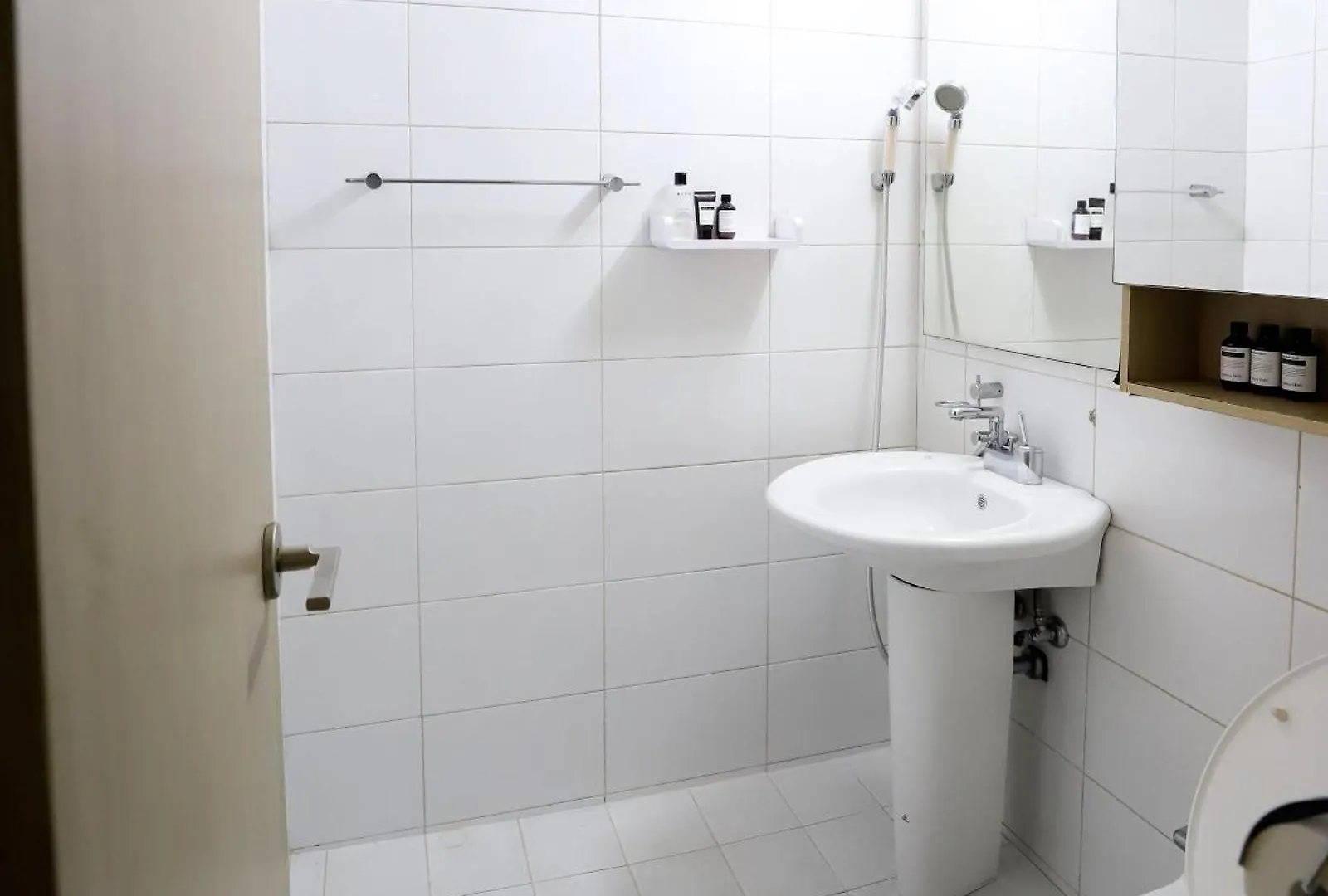 Yoksam Apartment 40M 2 Bedrooms 1 Private Bathrooms Seoul 0*,  Sydkorea